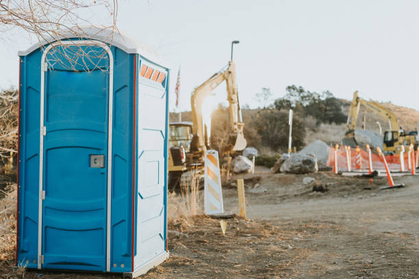 Best Portable restroom trailer rental  in Waterloo, IA